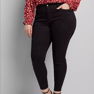 EUC Lane Bryant Midrise Skinny Black Jeans 16